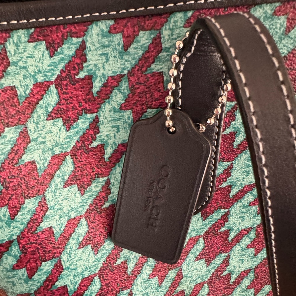 Coach purse - Picture 4 of 4